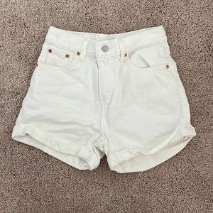 levi a-line mom shorts